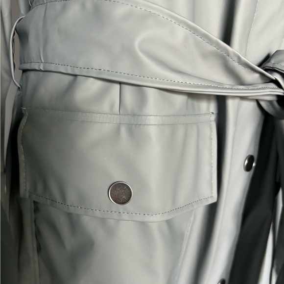 NWT Rains Curve W Rain Jacket in Slate Size Large - Picture 15 of 15